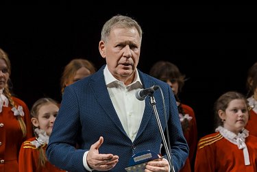 Александр Трубников сделал подарок оренбуржцам
